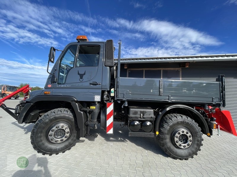 Traktor типа Mercedes-Benz Unimog U400 Agrar , 1.Hand , 6 Zylinder, Gebrauchtmaschine в Hinterschmiding (Фотография 10)