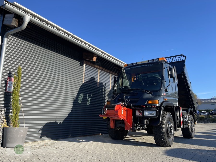 Traktor van het type Mercedes-Benz Unimog U400 Agrar, Gebrauchtmaschine in Hinterschmiding (Foto 10)