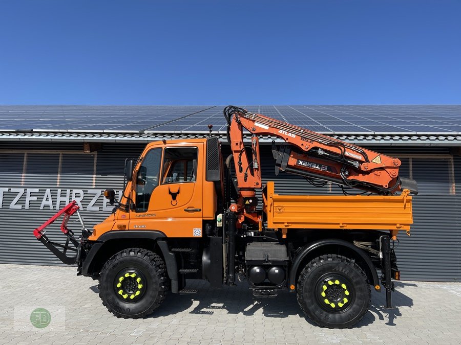 Traktor van het type Mercedes-Benz Unimog U400 mit Kran, Kipper, Zapfwelle, Funk, LOF Zulassung , 5x6 Kreis, Gebrauchtmaschine in Hinterschmiding (Foto 16)