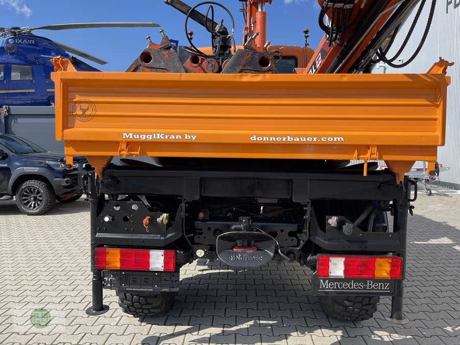 Traktor van het type Mercedes-Benz Unimog U400 mit Kran, Kipper, Zapfwelle, Lof Zulassung, Gebrauchtmaschine in Hinterschmiding (Foto 21)