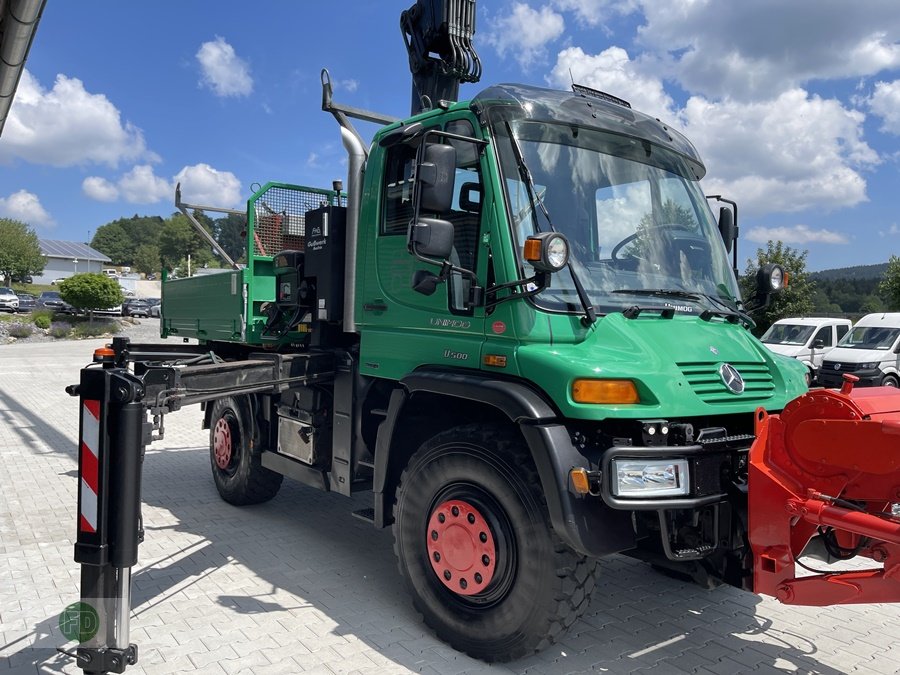 Traktor typu Mercedes-Benz Unimog U500 mit Mega Kran, 17.30 Meter , 5x6 Kreis, Funk, Arbeitskorb, Reifendruckregelanlage , 1a Zustand, Gebrauchtmaschine v Hinterschmiding (Obrázek 11)