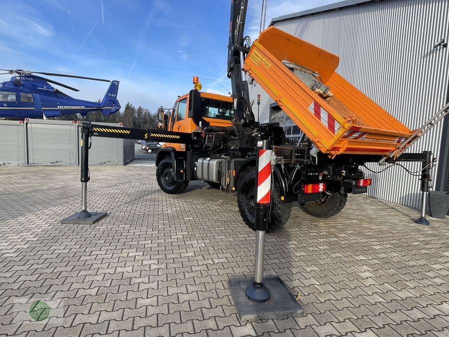 Traktor typu Mercedes-Benz Unimog U500 mit Mega Kran und Top Ausstattung , Einzelstück, Gebrauchtmaschine w Hinterschmiding (Zdjęcie 16)