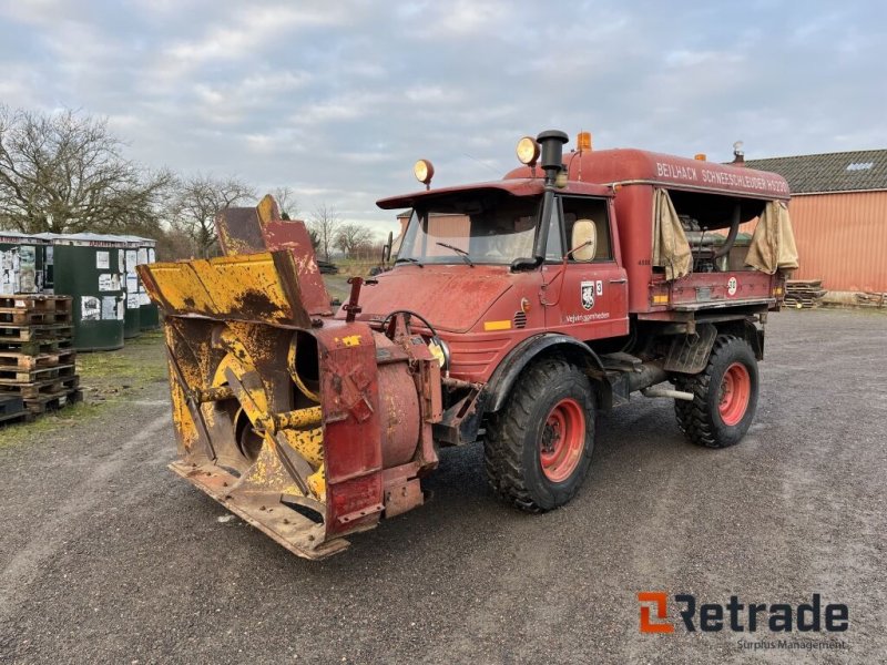 Traktor του τύπου Mercedes Unimog med sneslynge, Gebrauchtmaschine σε Rødovre (Φωτογραφία 1)