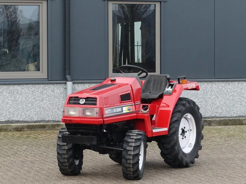 Traktor van het type Mitsubishi MT16 4wd / 0847 Draaiuren / Industriebanden, Gebrauchtmaschine in Swifterband (Foto 1)