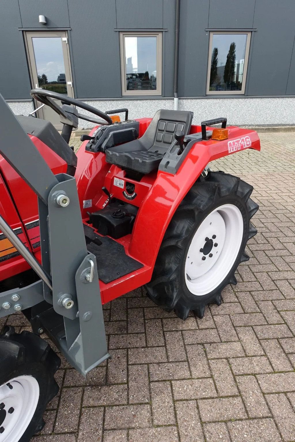 Traktor van het type Mitsubishi MT16 4wd / 1091 Draaiuren / Oktober Aanbieding, Gebrauchtmaschine in Swifterband (Foto 7)