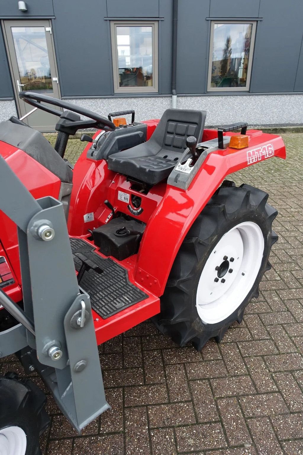 Traktor Türe ait Mitsubishi MT16 4wd / 1348 Draaiuren / Voorlader, Gebrauchtmaschine içinde Swifterband (resim 10)