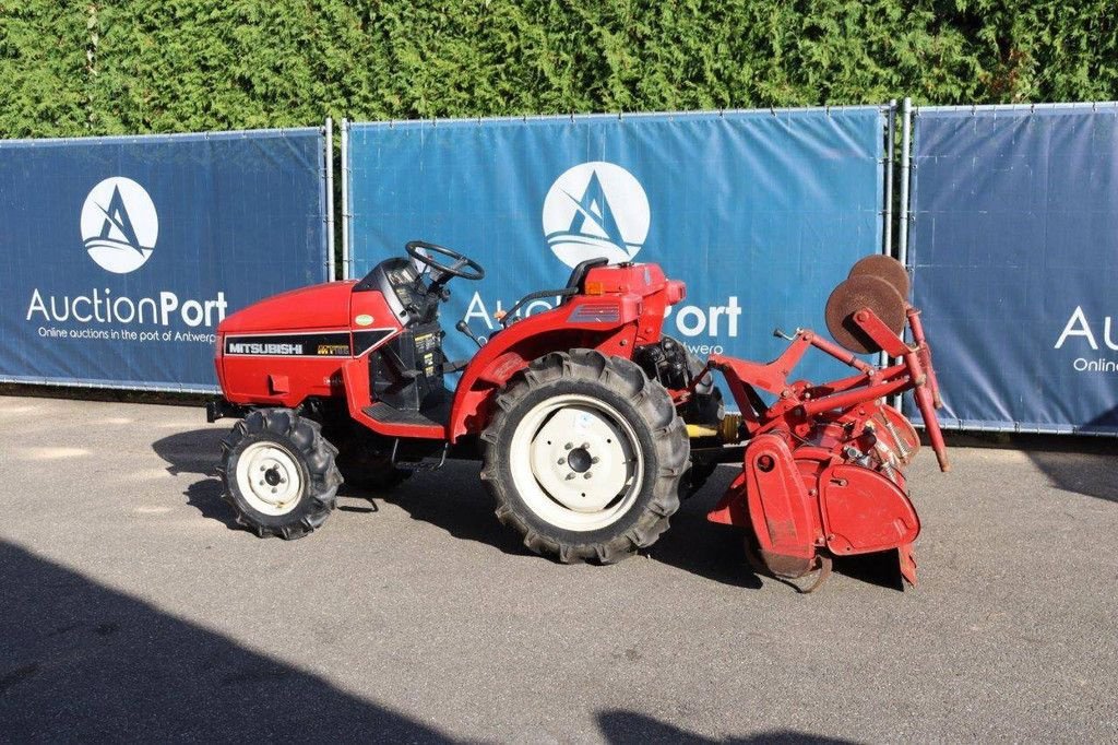 Traktor typu Mitsubishi MT165, Gebrauchtmaschine w Antwerpen (Zdjęcie 2)