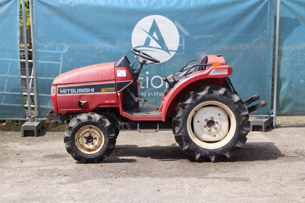 Traktor du type Mitsubishi MT165, Gebrauchtmaschine en Antwerpen (Photo 2)