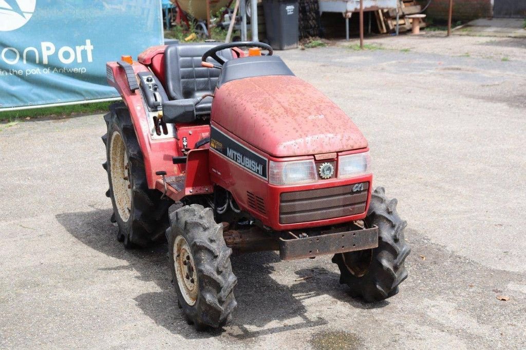 Traktor of the type Mitsubishi MT165, Gebrauchtmaschine in Antwerpen (Picture 8)