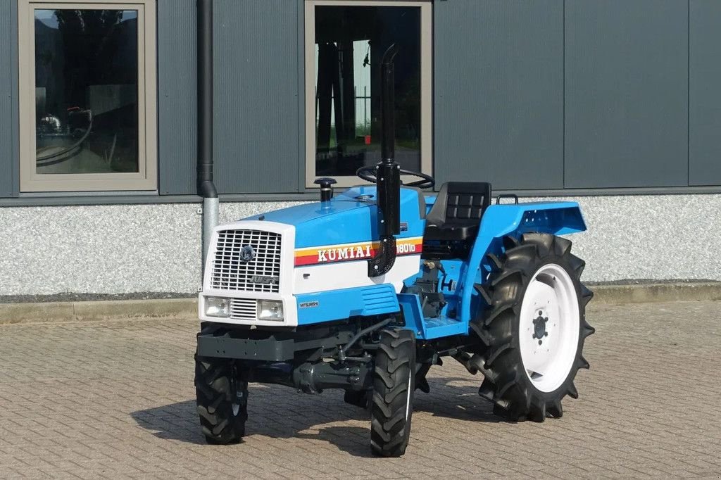 Traktor van het type Mitsubishi MT1801D 4wd / 0556 Draaiuren / 4 Cilinder, Gebrauchtmaschine in Swifterband (Foto 1)