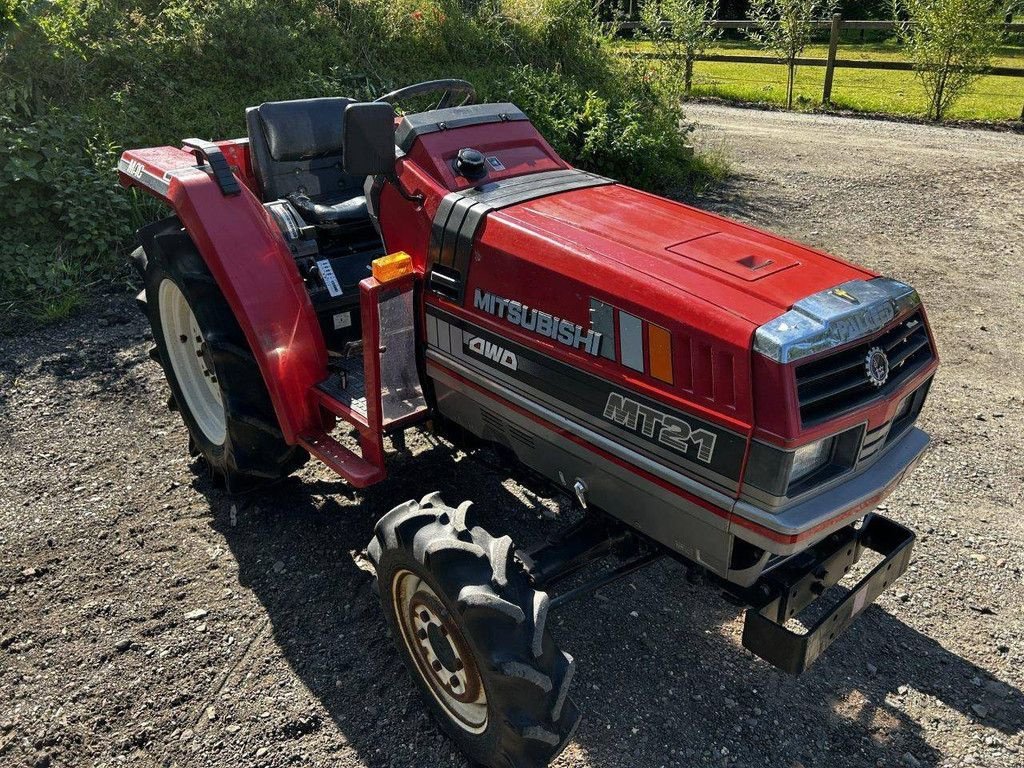 Traktor типа Mitsubishi MT21, Gebrauchtmaschine в Antwerpen (Фотография 4)