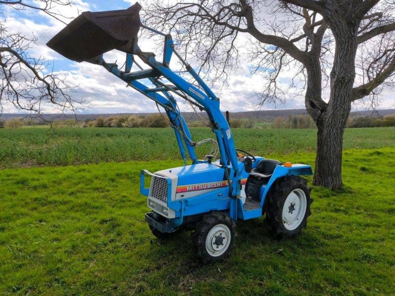 Traktor del tipo Mitsubishi MT2201D, Gebrauchtmaschine In Antwerpen (Immagine 1)