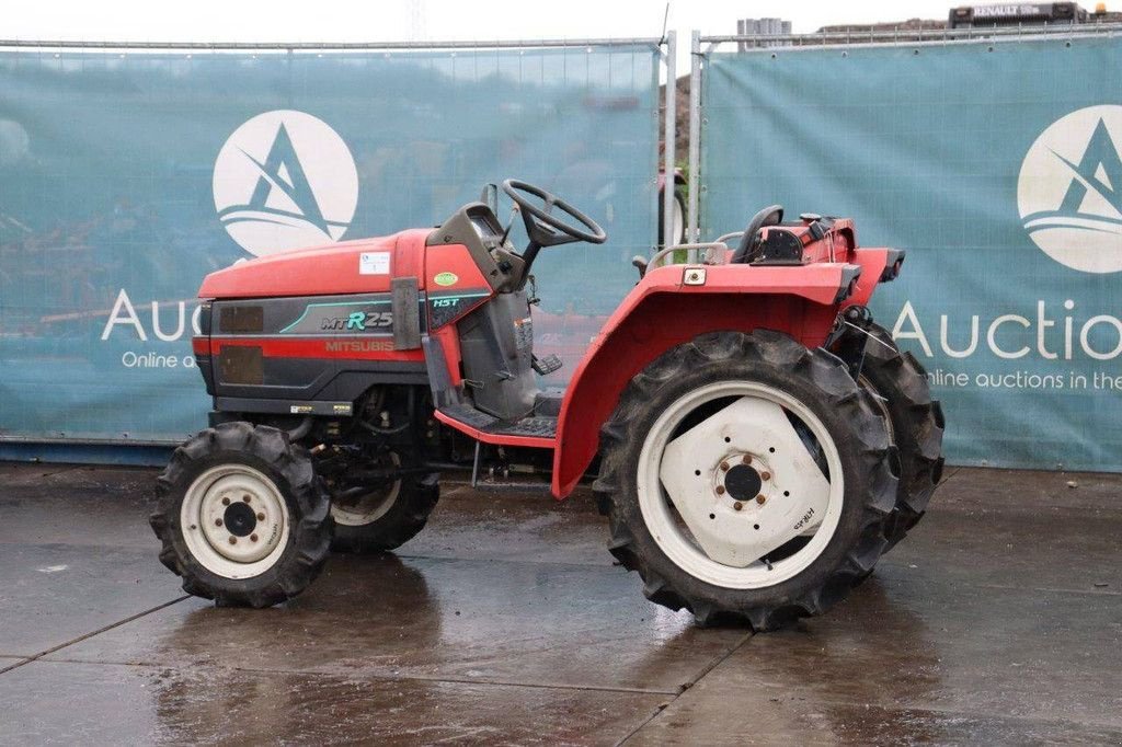 Traktor Türe ait Mitsubishi MTR250, Gebrauchtmaschine içinde Antwerpen (resim 3)