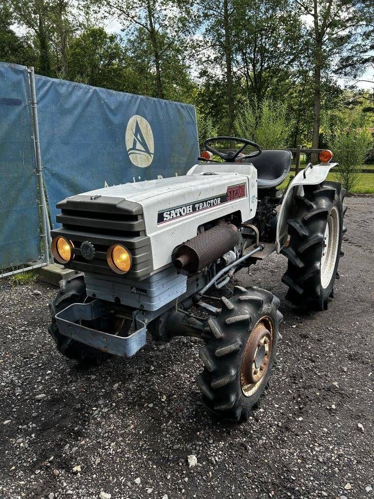 Traktor des Typs Mitsubishi ST2340D, Gebrauchtmaschine in Antwerpen (Bild 5)