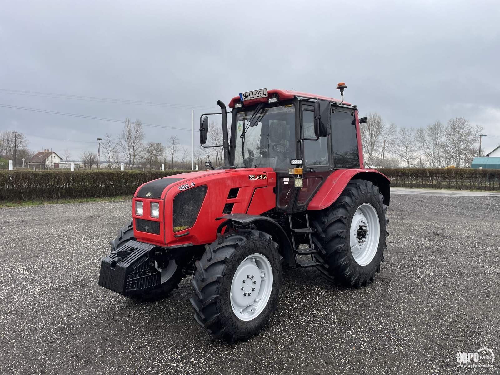 Traktor типа MTZ 952.4, Gebrauchtmaschine в Csengele (Фотография 1)