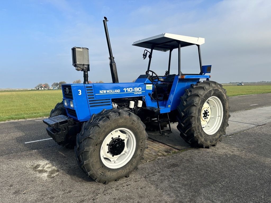 Traktor des Typs New Holland 110-90 DT, Gebrauchtmaschine in Callantsoog (Bild 1)