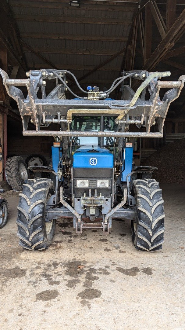 Traktor του τύπου New Holland 5640 SLE, Gebrauchtmaschine σε Rosshäusern (Φωτογραφία 3)