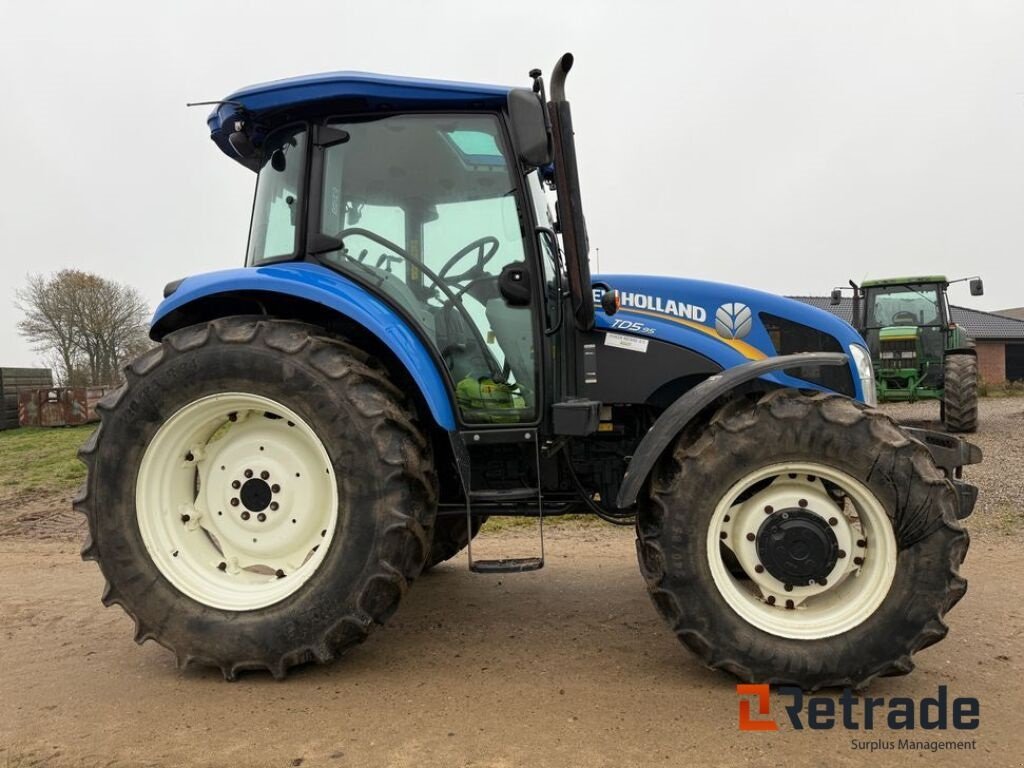 Traktor du type New Holland 5.95, Gebrauchtmaschine en Rødovre (Photo 2)