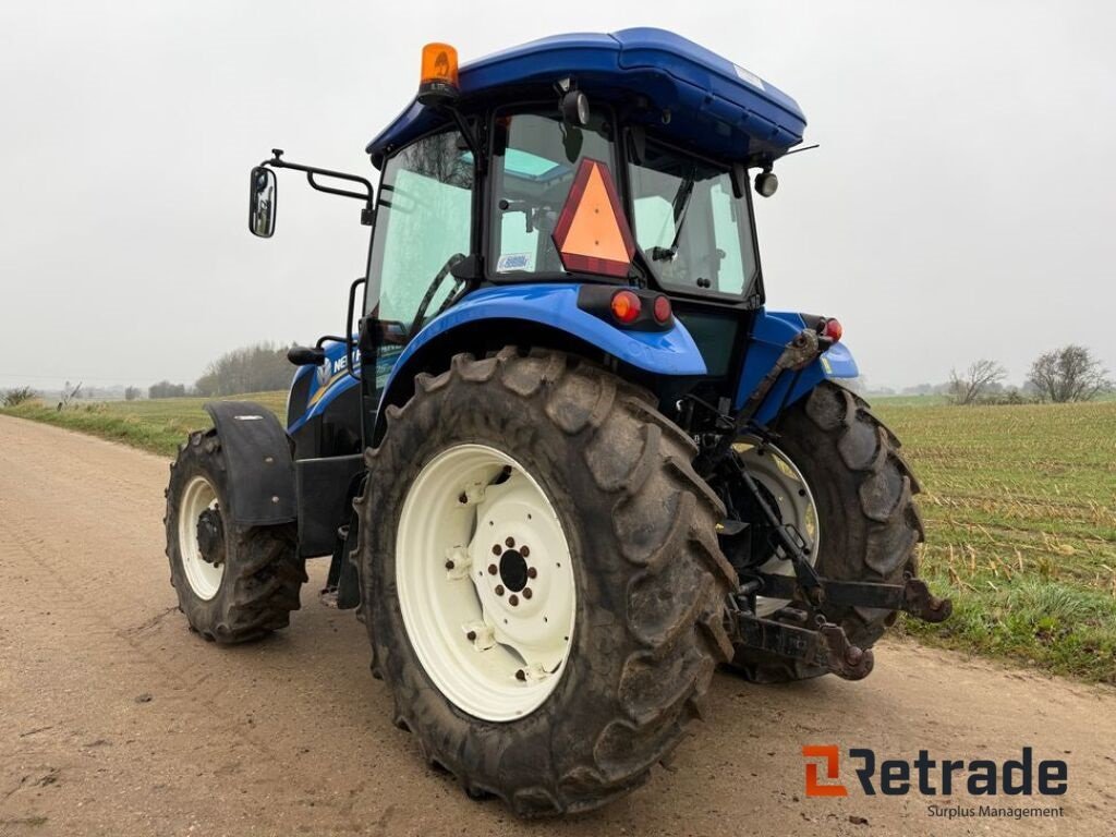 Traktor van het type New Holland 5.95, Gebrauchtmaschine in Rødovre (Foto 5)