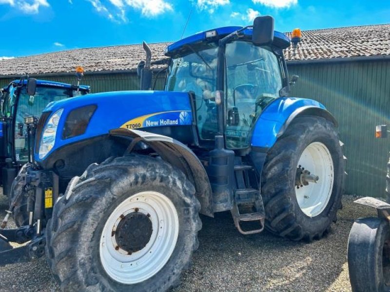 Traktor of the type New Holland 7060 TG, Gebrauchtmaschine in Rødding (Picture 1)