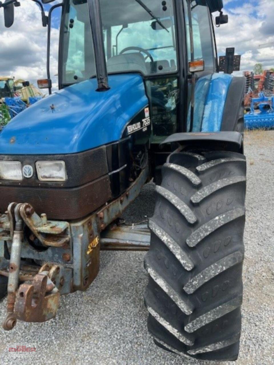 Traktor типа New Holland 7635, Gebrauchtmaschine в Holzhausen (Фотография 1)