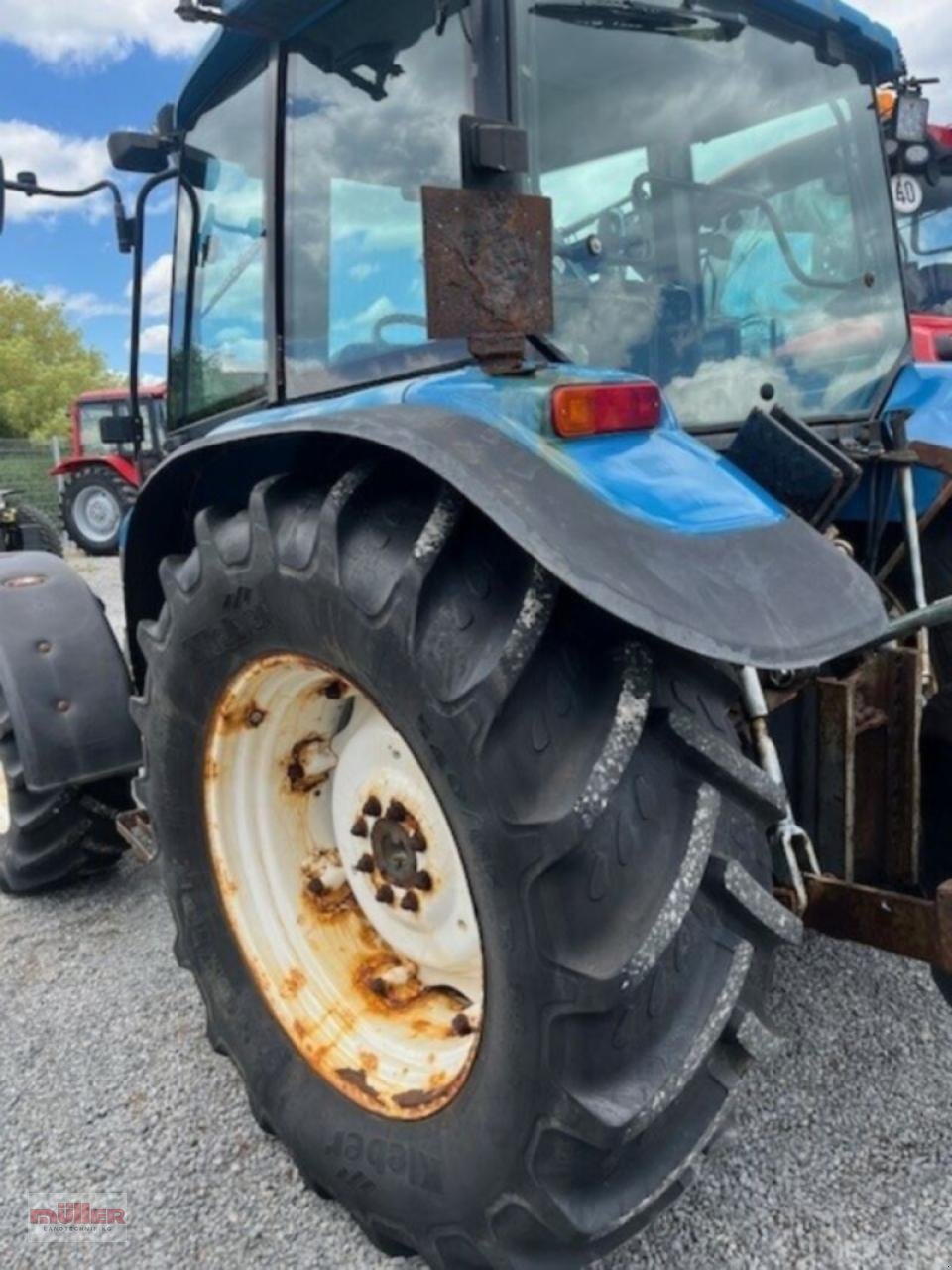 Traktor du type New Holland 7635, Gebrauchtmaschine en Holzhausen (Photo 11)