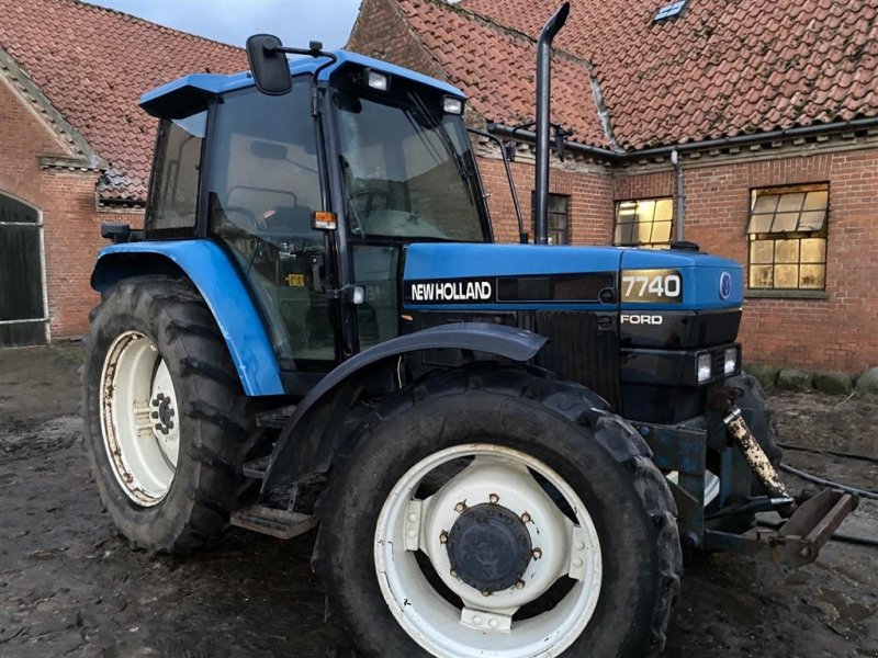 Traktor a típus New Holland 7740 kun kørt 4.600, Gebrauchtmaschine ekkor: øster ulslev (Kép 1)