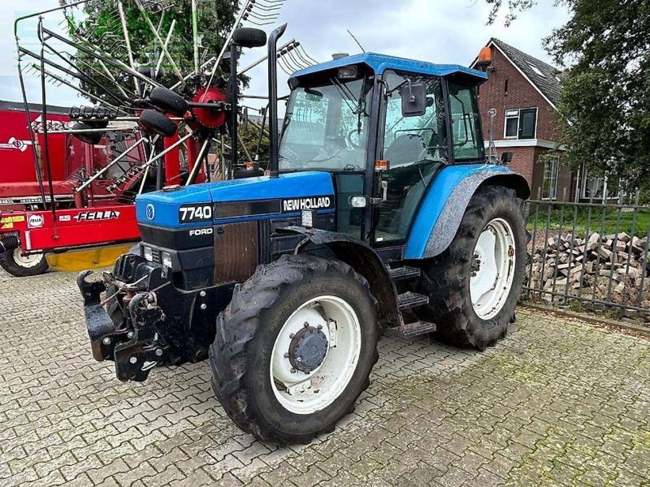 Traktor van het type New Holland 7740, Gebrauchtmaschine in ag BROEKLAND (Foto 1)