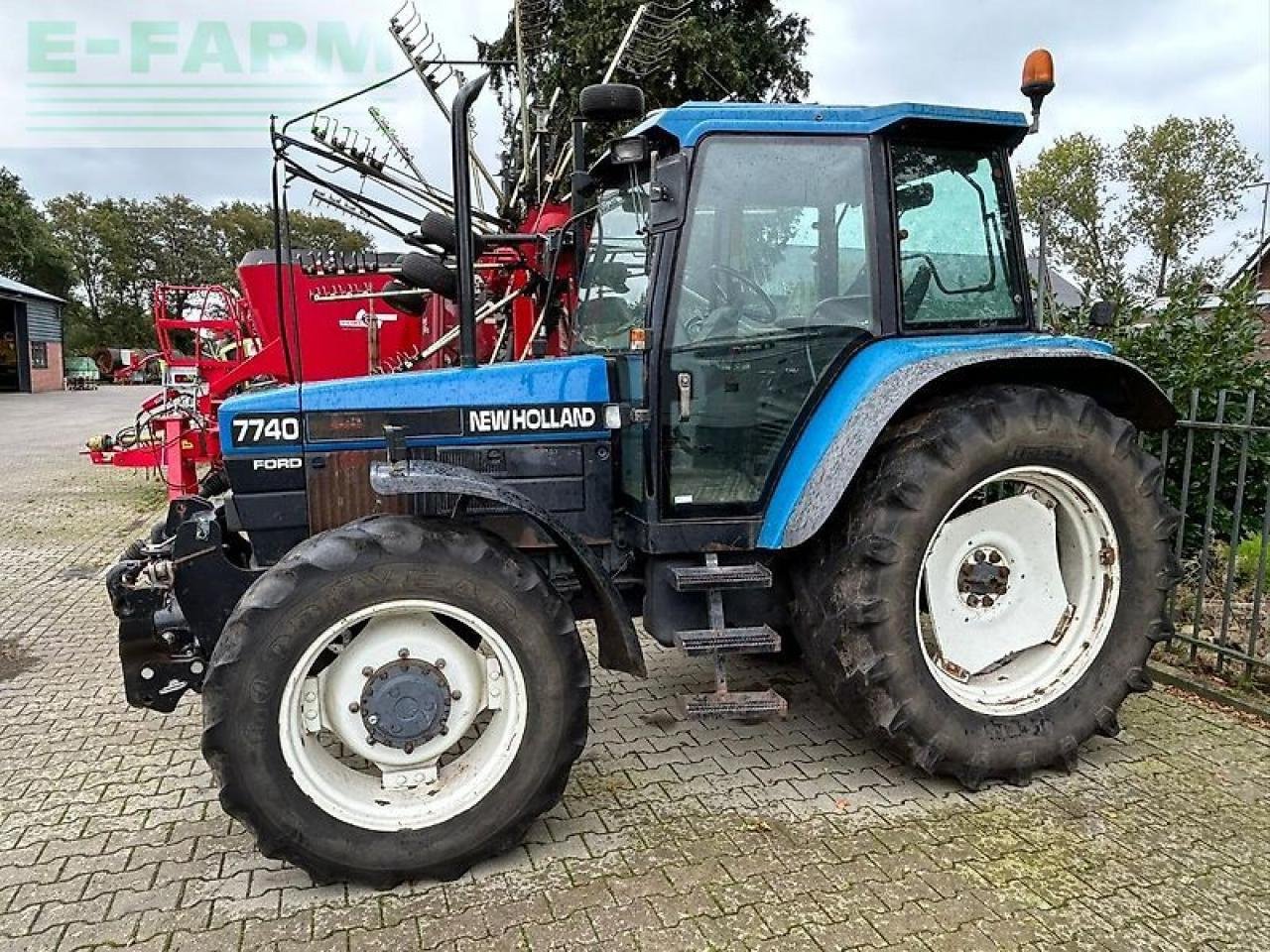 Traktor za tip New Holland 7740, Gebrauchtmaschine u ag BROEKLAND (Slika 3)