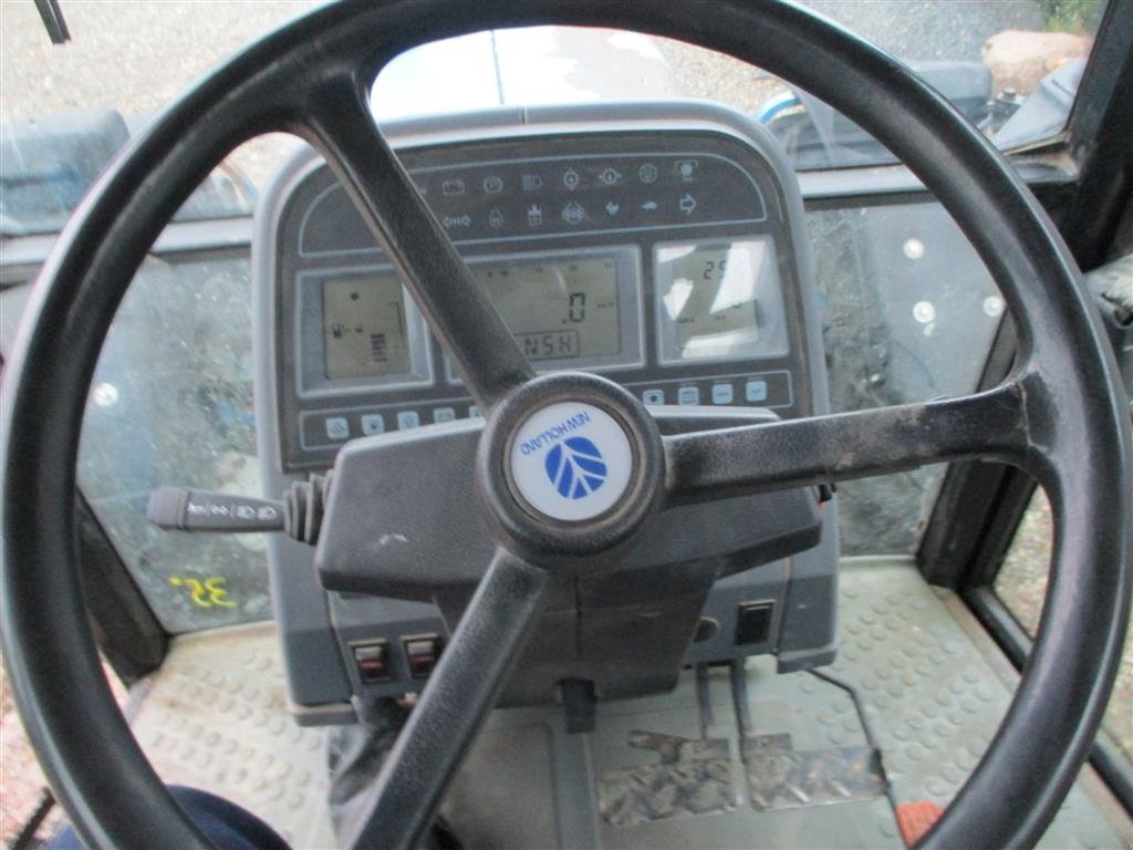 Traktor des Typs New Holland 7840 SLE, med rigtig god dæk montering og knap på vendergearet., Gebrauchtmaschine in Lintrup (Bild 8)