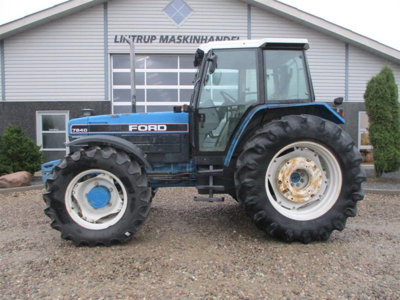 Traktor typu New Holland 7840 SLE, med rigtig god dæk montering og knap på vendergearet., Gebrauchtmaschine v Lintrup (Obrázek 1)