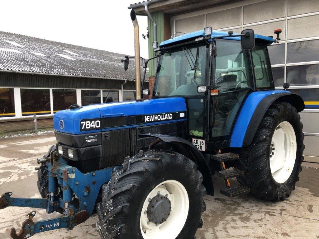 Traktor typu New Holland 7840 SLE Med Turbo, Gebrauchtmaschine v Tinglev (Obrázek 2)