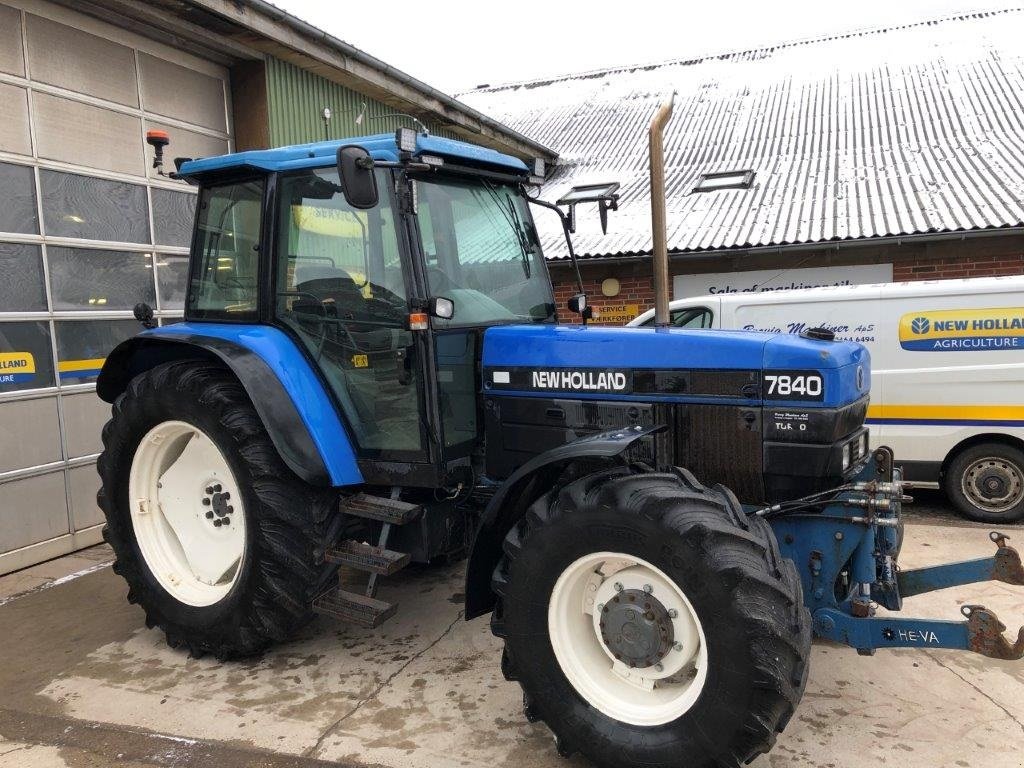 Traktor of the type New Holland 7840 SLE Med Turbo, Gebrauchtmaschine in Tinglev (Picture 5)