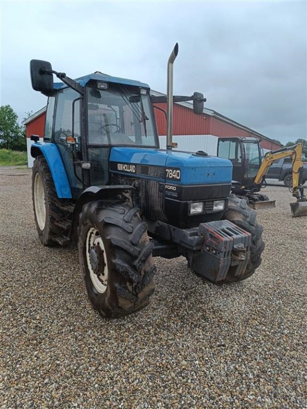 Traktor of the type New Holland 7840 SLE, Gebrauchtmaschine in Ejstrupholm (Picture 1)