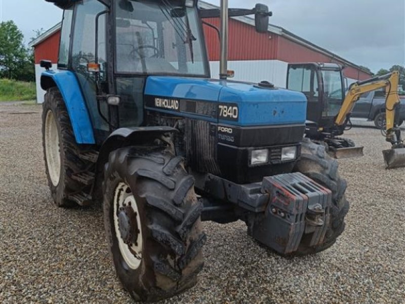 Traktor of the type New Holland 7840 SLE, Gebrauchtmaschine in Ejstrupholm (Picture 1)