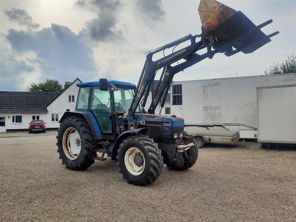 Traktor Türe ait New Holland 7840 SLE, Gebrauchtmaschine içinde Christiansfeld (resim 1)