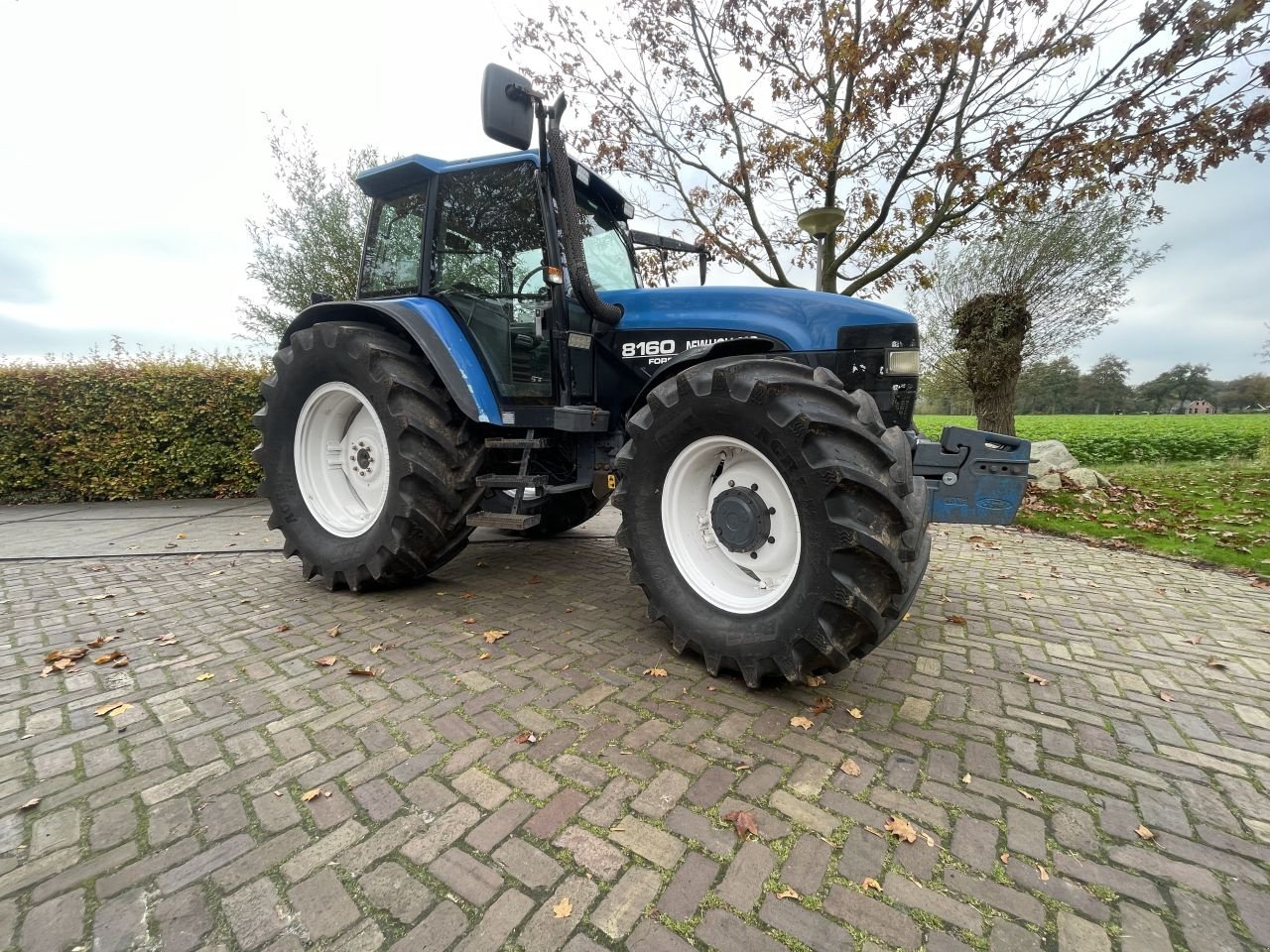 Traktor des Typs New Holland 8160, Gebrauchtmaschine in Nieuw Roden (Bild 4)