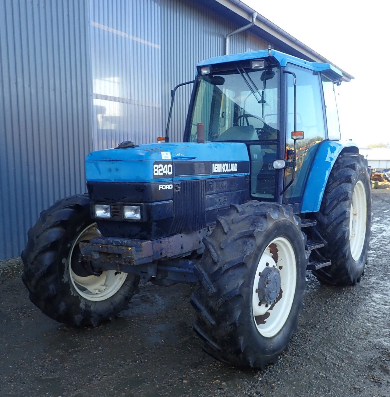 Traktor typu New Holland 8240, Gebrauchtmaschine v Viborg (Obrázek 2)