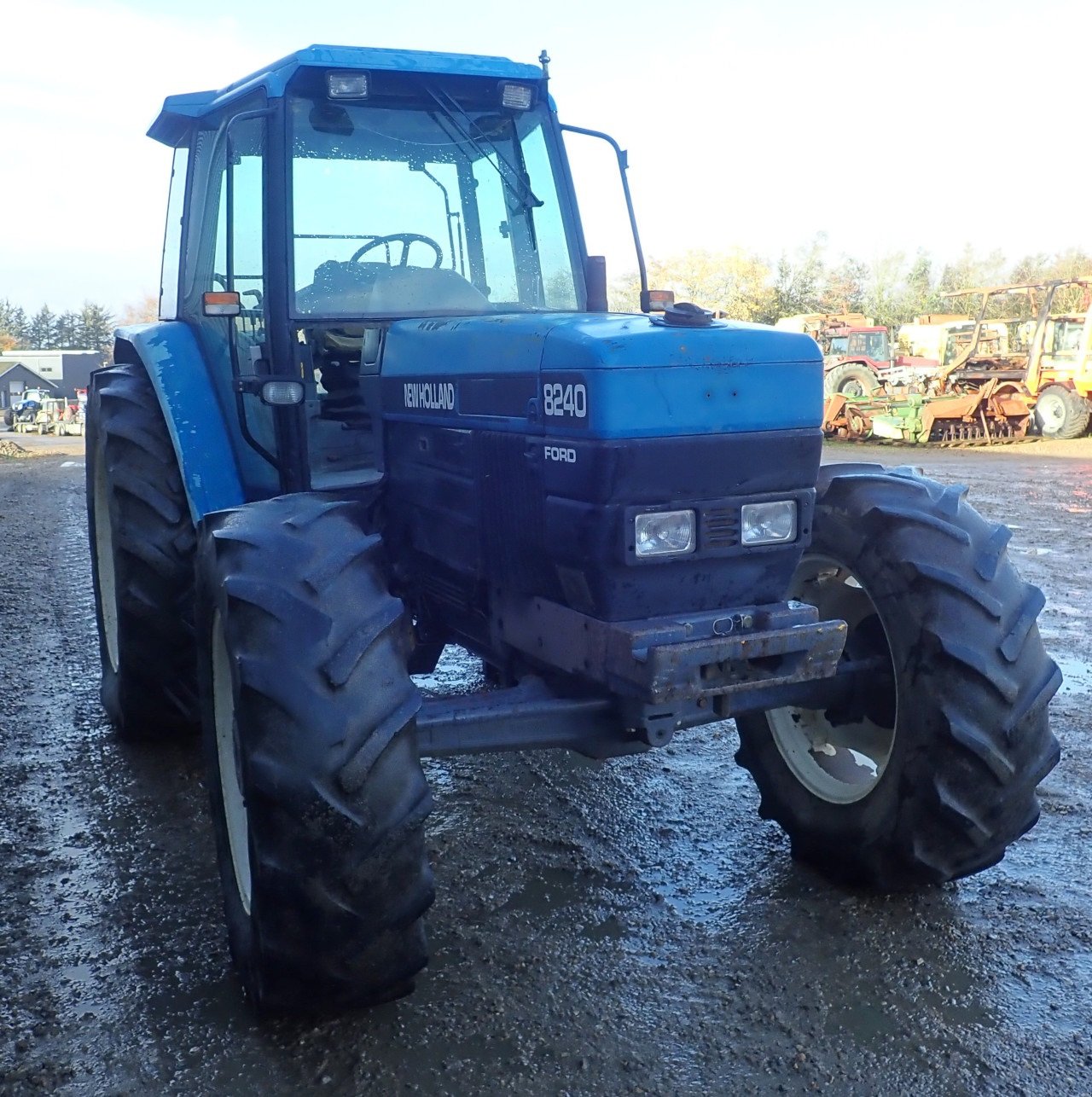 Traktor typu New Holland 8240, Gebrauchtmaschine v Viborg (Obrázek 3)