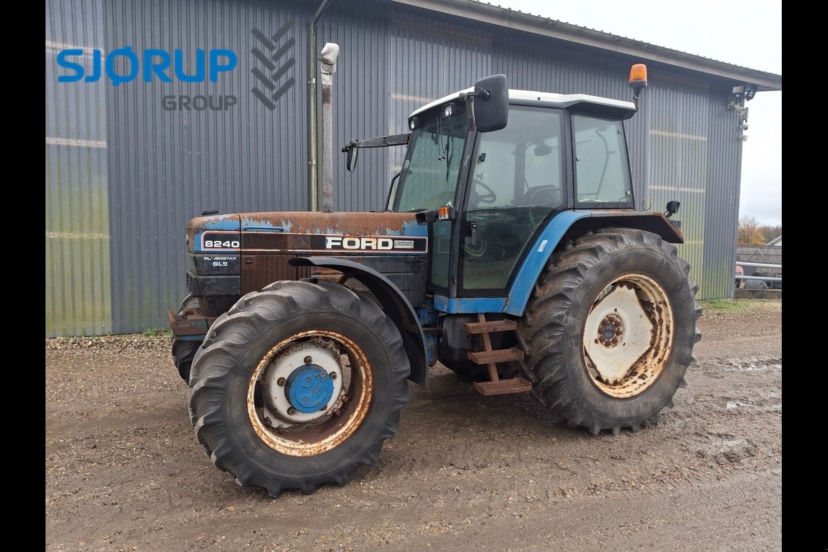 Traktor του τύπου New Holland 8240, Gebrauchtmaschine σε Viborg (Φωτογραφία 1)