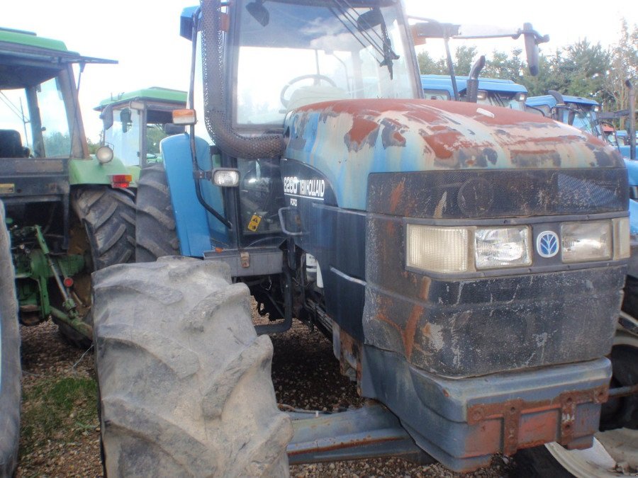 Traktor du type New Holland 8260, Gebrauchtmaschine en Viborg (Photo 5)