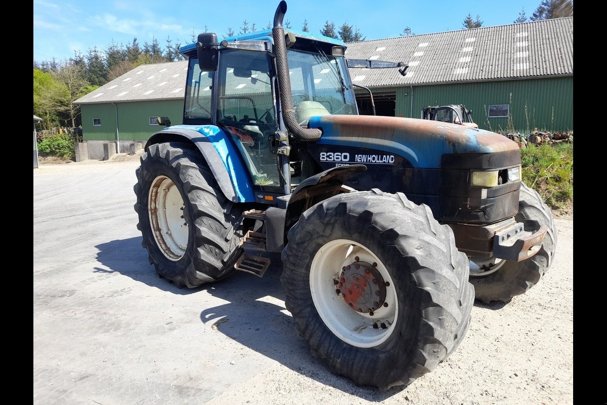 Traktor des Typs New Holland 8360, Gebrauchtmaschine in Viborg (Bild 3)