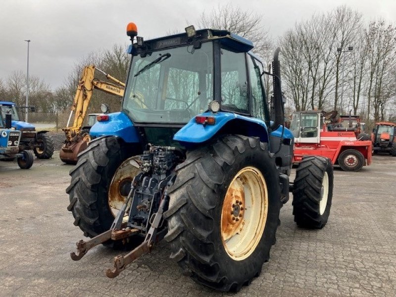 Traktor des Typs New Holland 8360, Gebrauchtmaschine in Børkop (Bild 5)