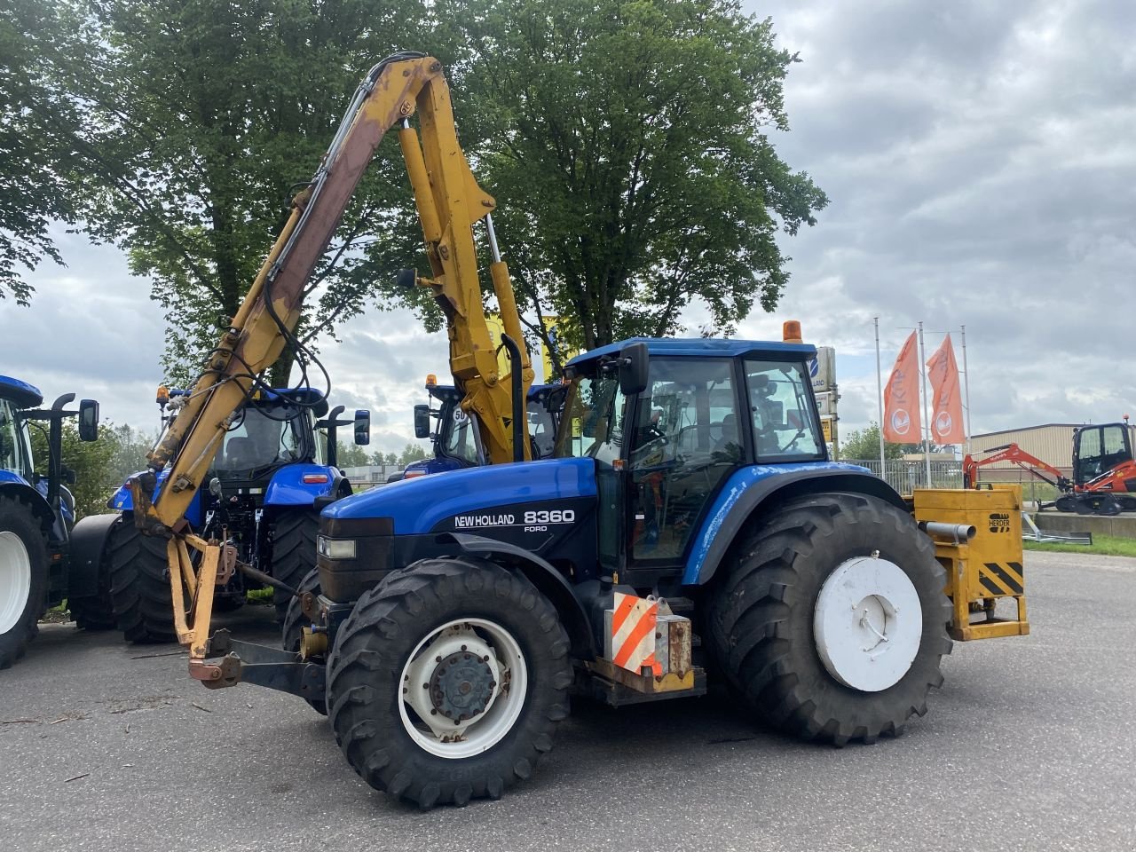 Traktor van het type New Holland 8360, Gebrauchtmaschine in Heerenveen (Foto 8)