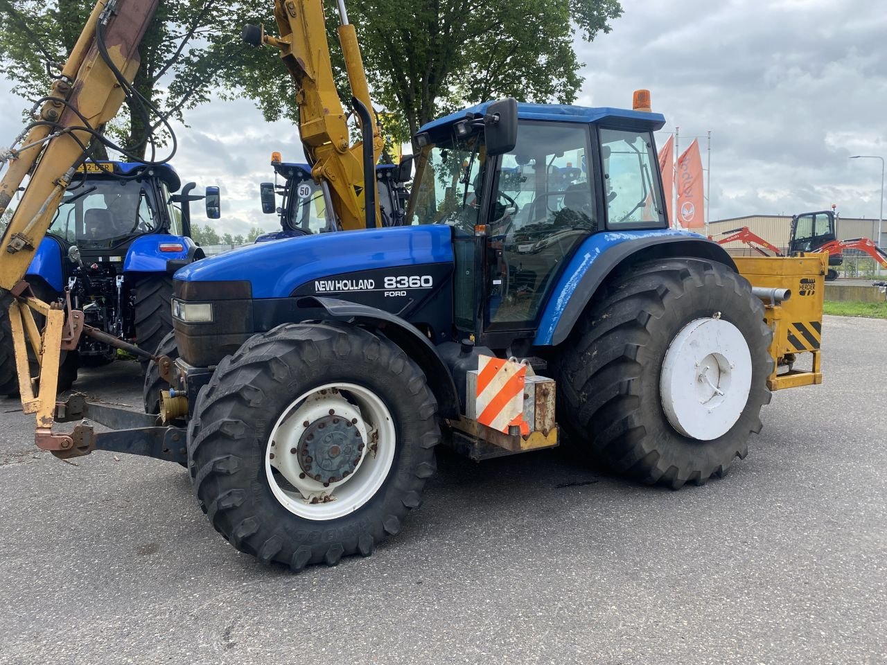 Traktor Türe ait New Holland 8360, Gebrauchtmaschine içinde Heerenveen (resim 7)