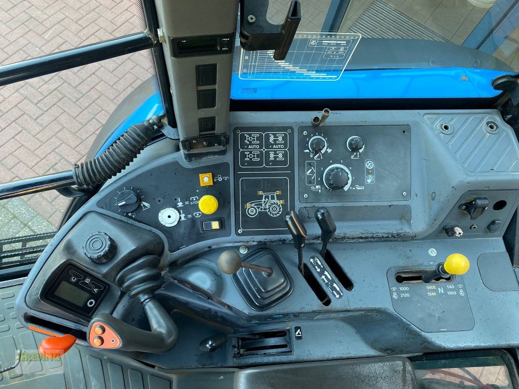 Traktor Türe ait New Holland 8360, Gebrauchtmaschine içinde Ahaus (resim 10)