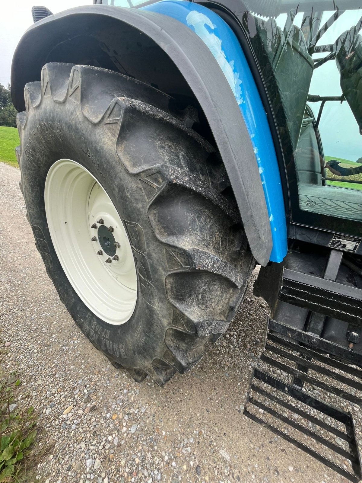 Traktor of the type New Holland 8360, Gebrauchtmaschine in Obing (Picture 15)