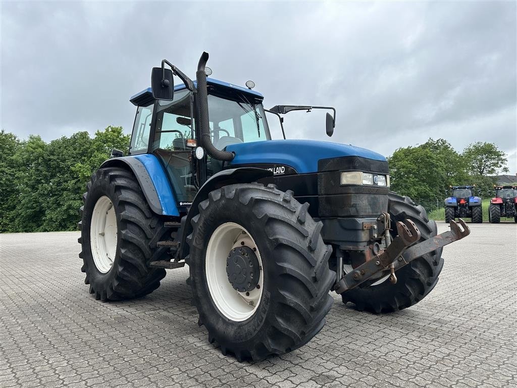 Traktor van het type New Holland 8560, Gebrauchtmaschine in Gjerlev J. (Foto 4)