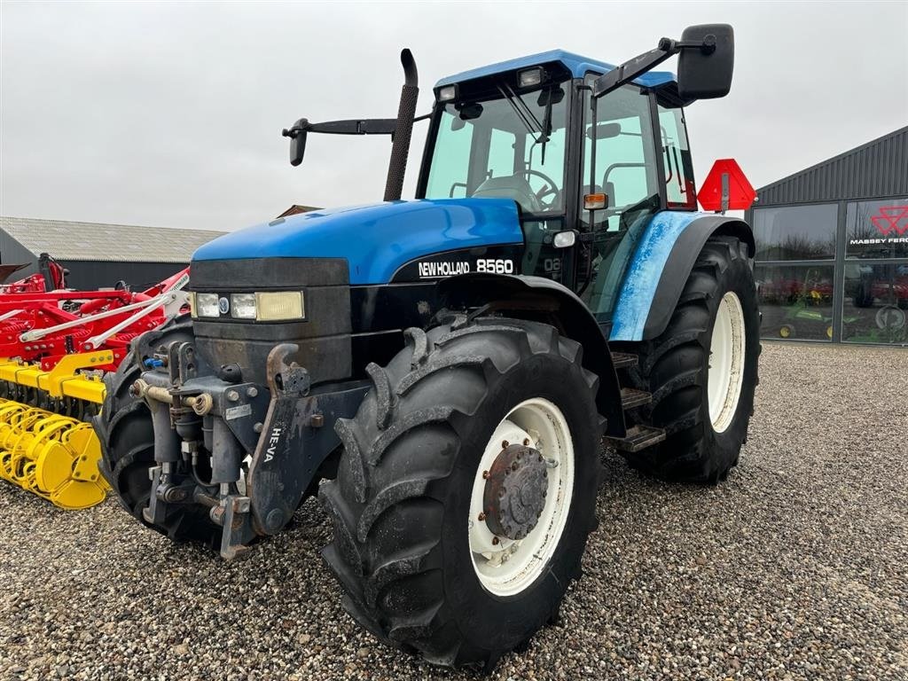 Traktor tipa New Holland 8560, Gebrauchtmaschine u Hadsten (Slika 2)