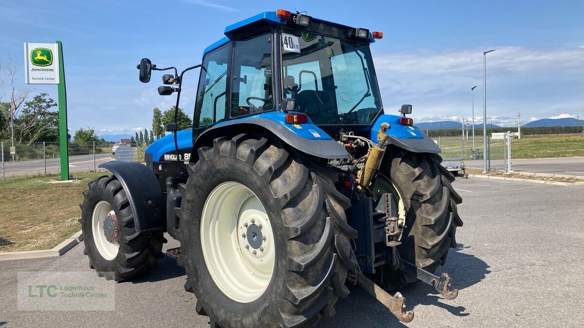 Traktor Türe ait New Holland 8560, Gebrauchtmaschine içinde Eggendorf (resim 4)